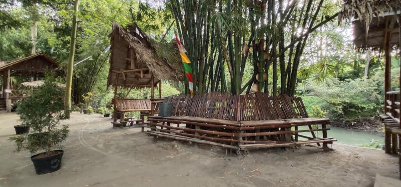 Gerbang Banyu Langit Cottage バントル エクステリア 写真
