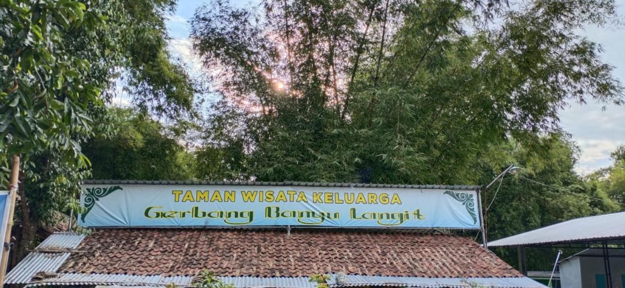 Gerbang Banyu Langit Cottage バントル エクステリア 写真